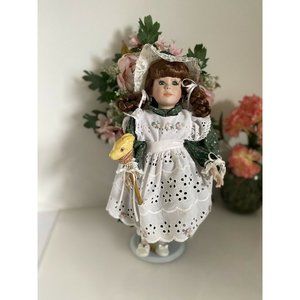 Paradise Galleries Porcelain "Erin" The Legend of the Blarney Stone Numbered Cin